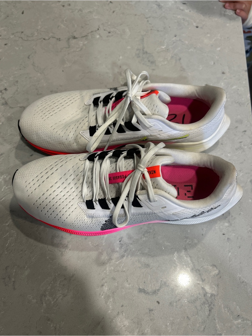 Nike Women's Air Zoom Pegasus 38 White & Pink Running Shoes- Size 9.5 - Picture 6 of 10